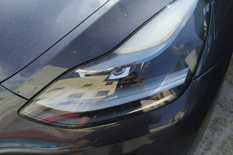 Used Tesla Model Y 2024 Long-Range All-Wheel-Drive Version Left Front Headlight