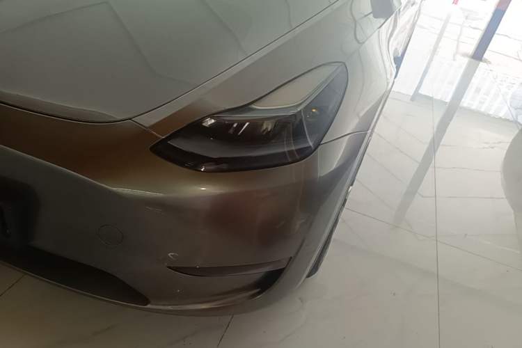 Used Tesla Model Y 2024 Long-Range All-Wheel-Drive Version Left Front Headlight