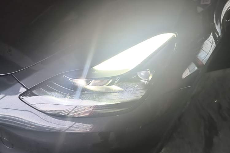 Used Tesla Model Y 2024 Rear-Wheel-Drive Version Left Front Headlight