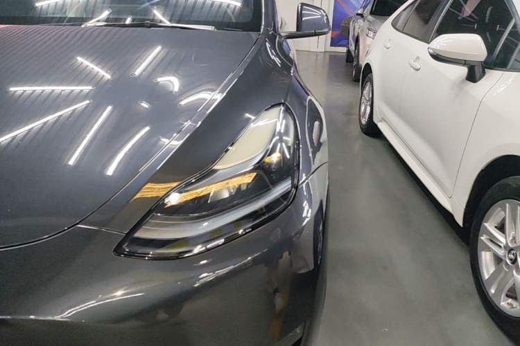 Used Tesla Model Y 2024 Long-Range All-Wheel-Drive Version Left Front Headlight