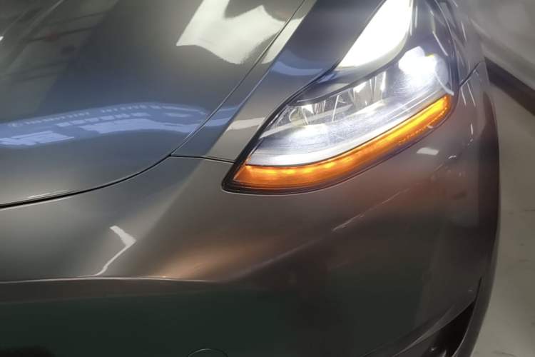 Used Tesla Model Y 2024 Long-Range All-Wheel-Drive Version Left Front Headlight