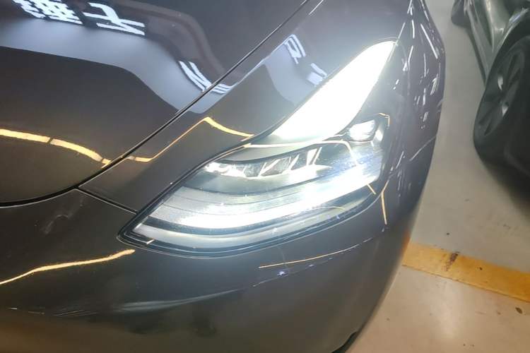 Used Tesla Model Y 2024 Rear-Wheel-Drive Version Left Front Headlight
