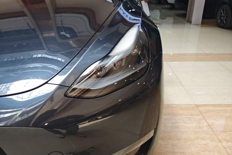Used Tesla Model Y 2024 Long-Range All-Wheel-Drive Version Left Front Headlight