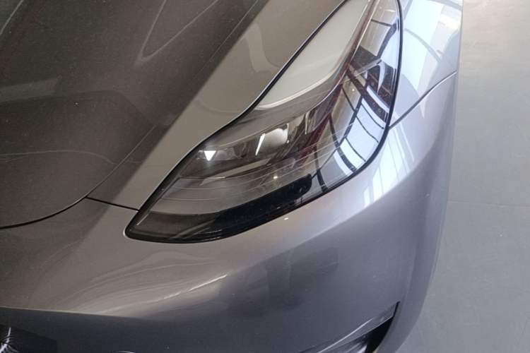 Used Tesla Model Y 2024 Long-Range All-Wheel-Drive Version Left Front Headlight