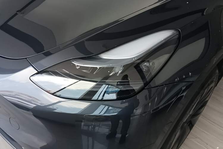 Used Tesla Model Y 2024 Rear-Wheel-Drive Version Left Front Headlight