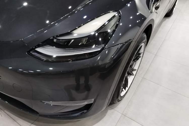 Used Tesla Model Y 2024 Long-Range All-Wheel-Drive Version Left Front Headlight