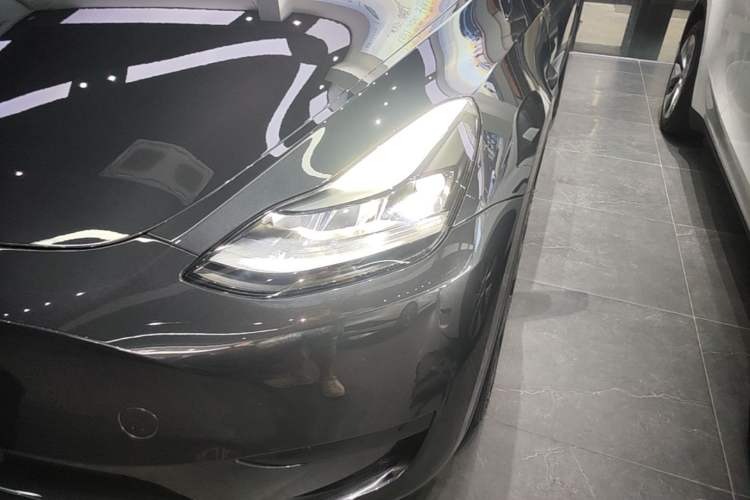 Used Tesla Model Y 2024 Rear-Wheel-Drive Version Left Front Headlight