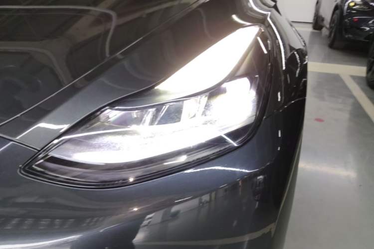 Used Tesla Model Y 2024 Rear-Wheel-Drive Version Left Front Headlight