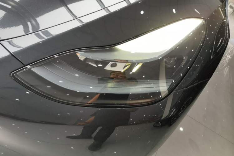 Used Tesla Model Y 2024 Rear-Wheel-Drive Version Left Front Headlight