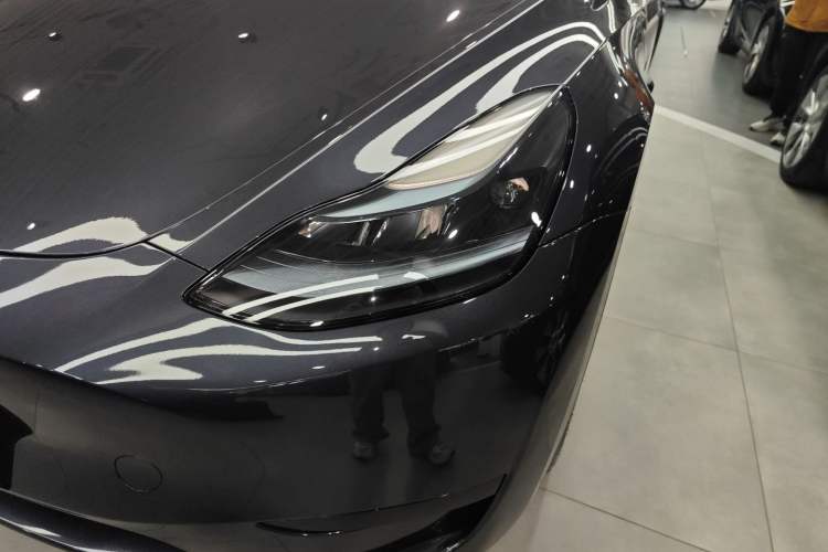 Used Tesla Model Y 2024 Rear-Wheel-Drive Version Left Front Headlight