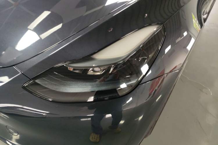 Used Tesla Model Y 2024 Long-Range All-Wheel-Drive Version Left Front Headlight