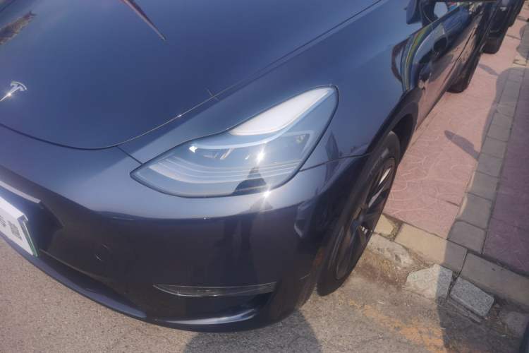Used Tesla Model Y 2024 Long-Range All-Wheel-Drive Version Left Front Headlight
