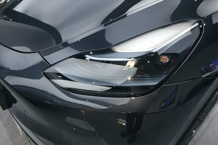 Used Tesla Model Y 2024 Rear-Wheel-Drive Version Left Front Headlight