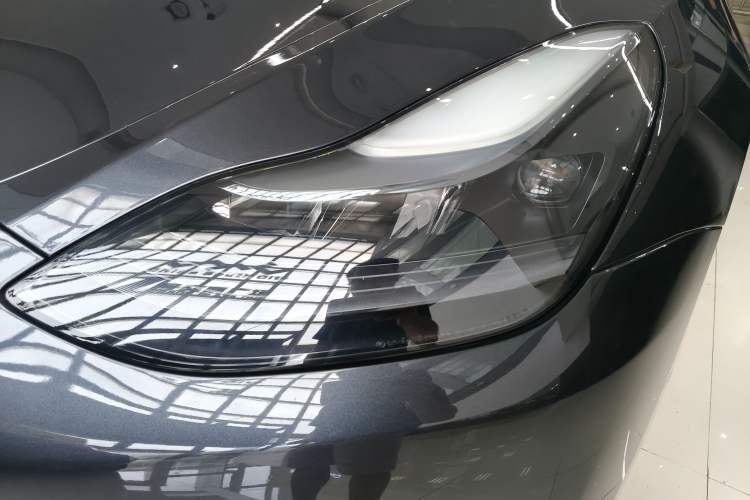 Used Tesla Model Y 2024 Rear-Wheel-Drive Version Left Front Headlight