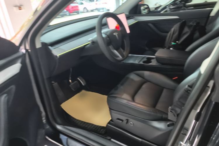 Used Tesla Model Y 2024 Rear-Wheel-Drive Version Left Front Seat