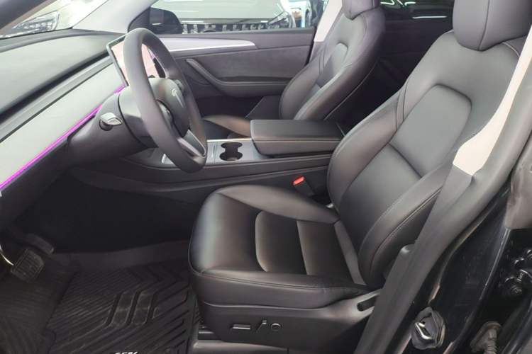 Used Tesla Model Y 2024 Rear-Wheel-Drive Version Left Front Seat
