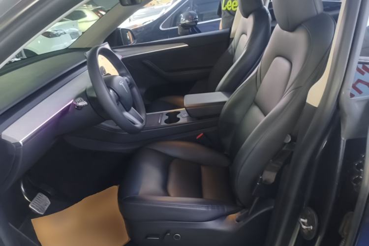 Used Tesla Model Y 2024 Rear-Wheel-Drive Version Left Front Seat