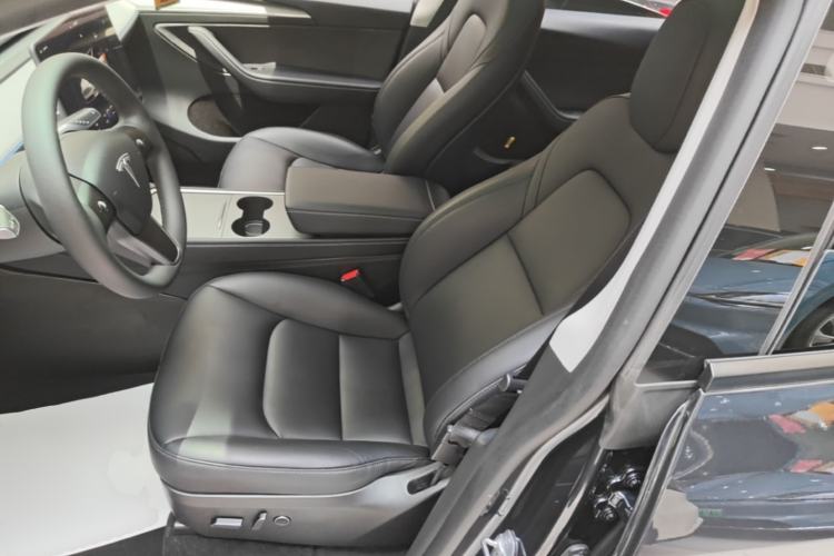 Used Tesla Model Y 2024 Rear-Wheel-Drive Version Left Front Seat