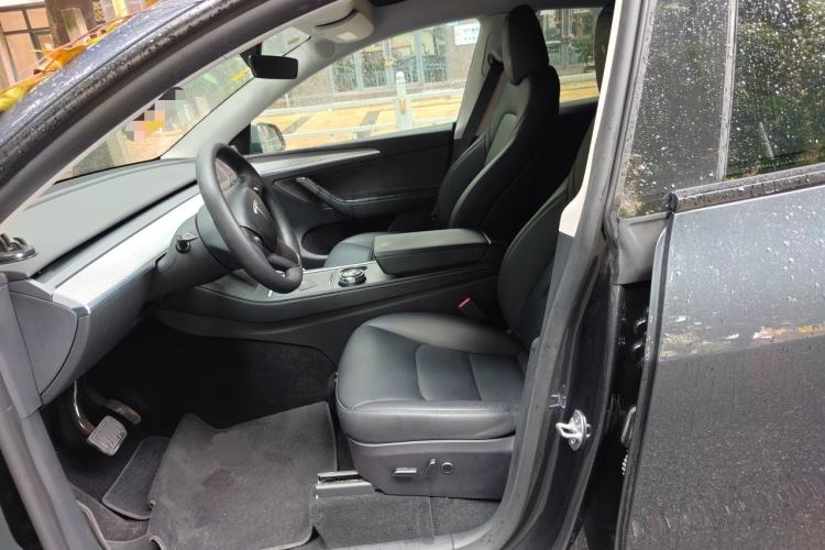 Used Tesla Model Y 2024 Rear-Wheel-Drive Version Left Front Seat