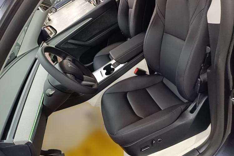 Used Tesla Model Y 2024 Rear-Wheel-Drive Version Left Front Seat