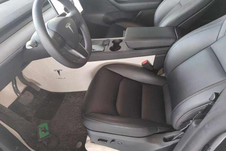Used Tesla Model Y 2024 Rear-Wheel-Drive Version Left Front Seat