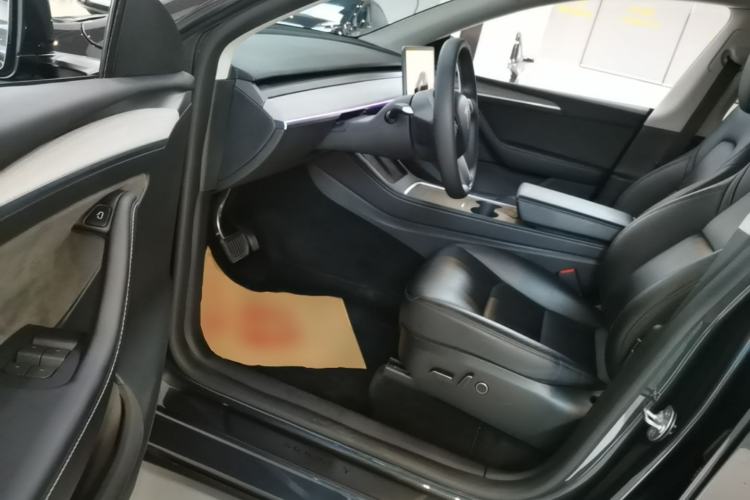Used Tesla Model Y 2024 Rear-Wheel-Drive Version Left Front Seat