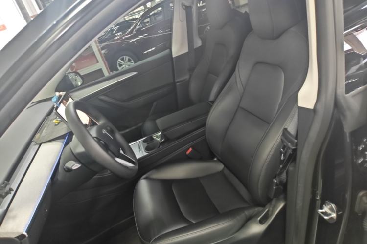 Used Tesla Model Y 2024 Rear-Wheel-Drive Version Left Front Seat