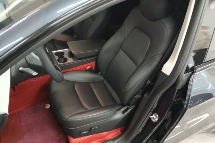 Used Tesla Model Y 2024 Rear-Wheel-Drive Version Left Front Seat