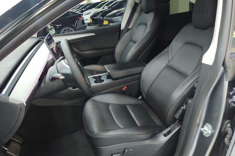 Used Tesla Model Y 2024 Rear-Wheel-Drive Version Left Front Seat