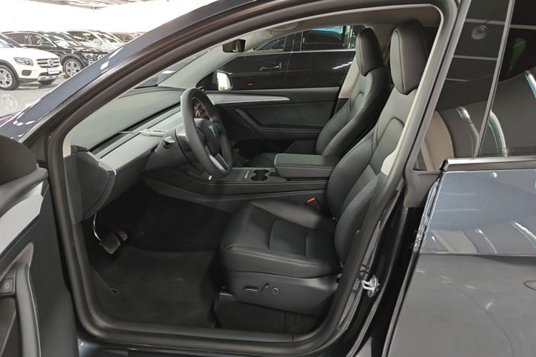 Used Tesla Model Y 2024 Rear-Wheel-Drive Version Left Front Seat