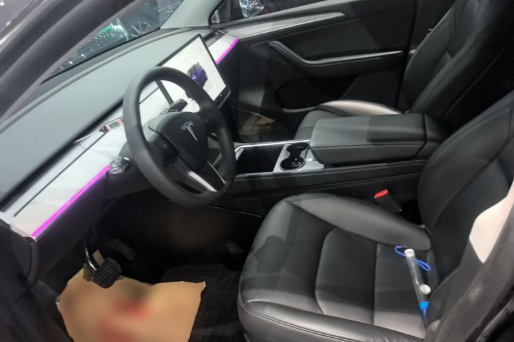 Used Tesla Model Y 2024 Rear-Wheel-Drive Version Left Front Seat