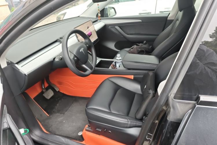 Used Tesla Model Y 2024 Rear-Wheel-Drive Version Left Front Seat