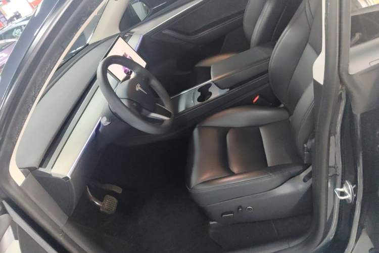 Used Tesla Model Y 2024 Rear-Wheel-Drive Version Left Front Seat