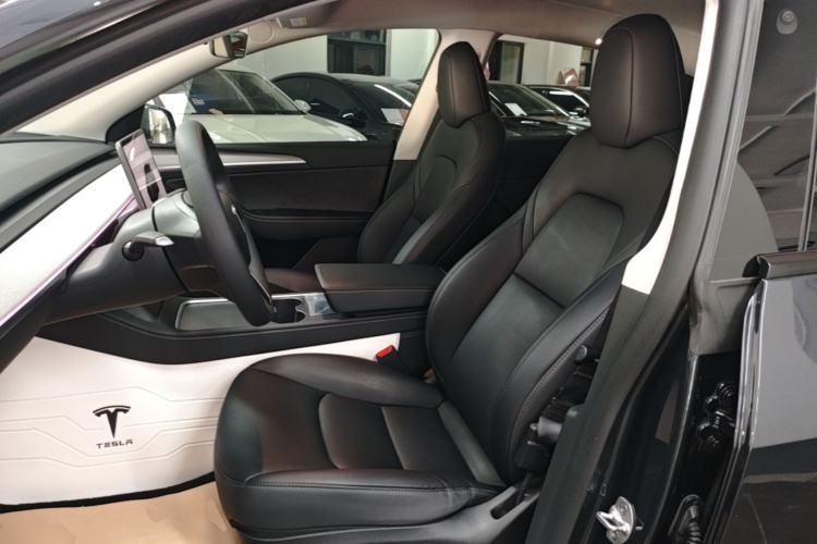 Used Tesla Model Y 2024 Rear-Wheel-Drive Version Left Front Seat