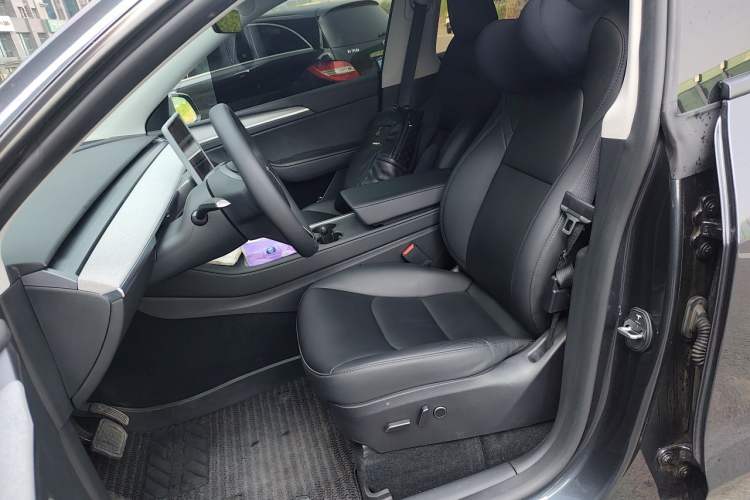 Used Tesla Model Y 2024 Rear-Wheel-Drive Version Left Front Seat