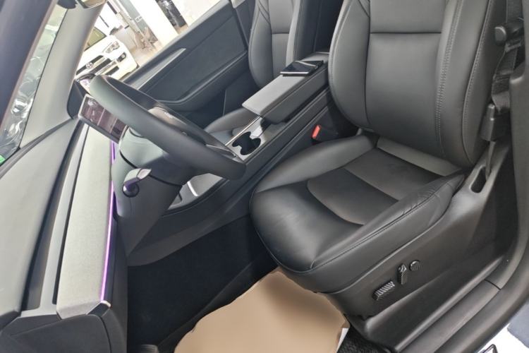 Used Tesla Model Y 2024 Rear-Wheel-Drive Version Left Front Seat