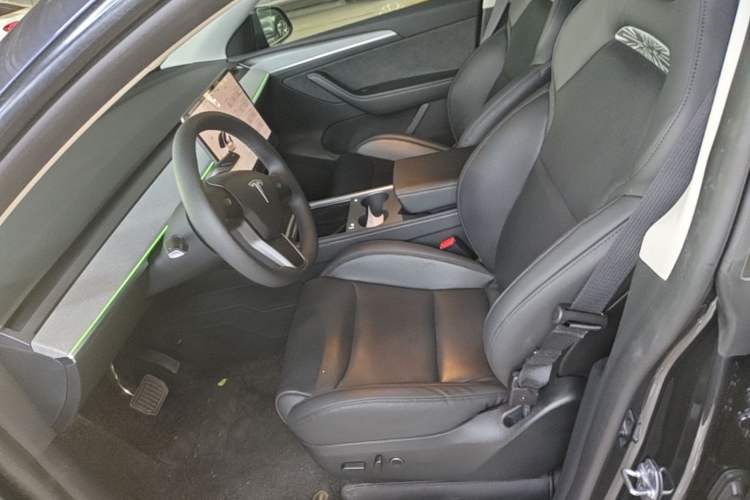 Used Tesla Model Y 2024 Rear-Wheel-Drive Version Left Front Seat
