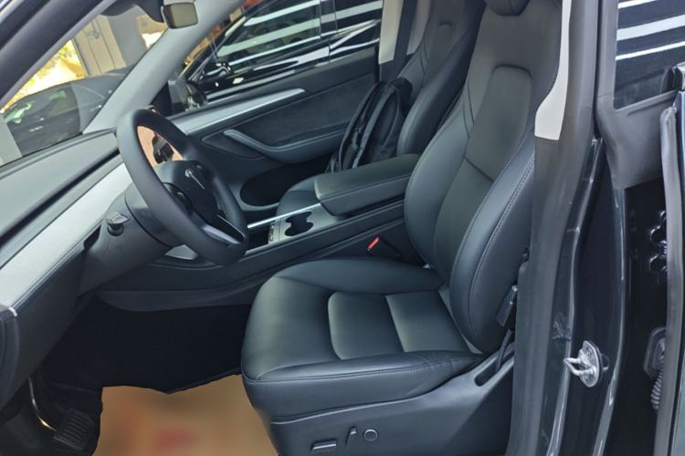 Used Tesla Model Y 2024 Rear-Wheel-Drive Version Left Front Seat