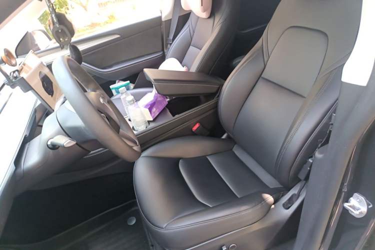 Used Tesla Model Y 2024 Rear-Wheel-Drive Version Left Front Seat