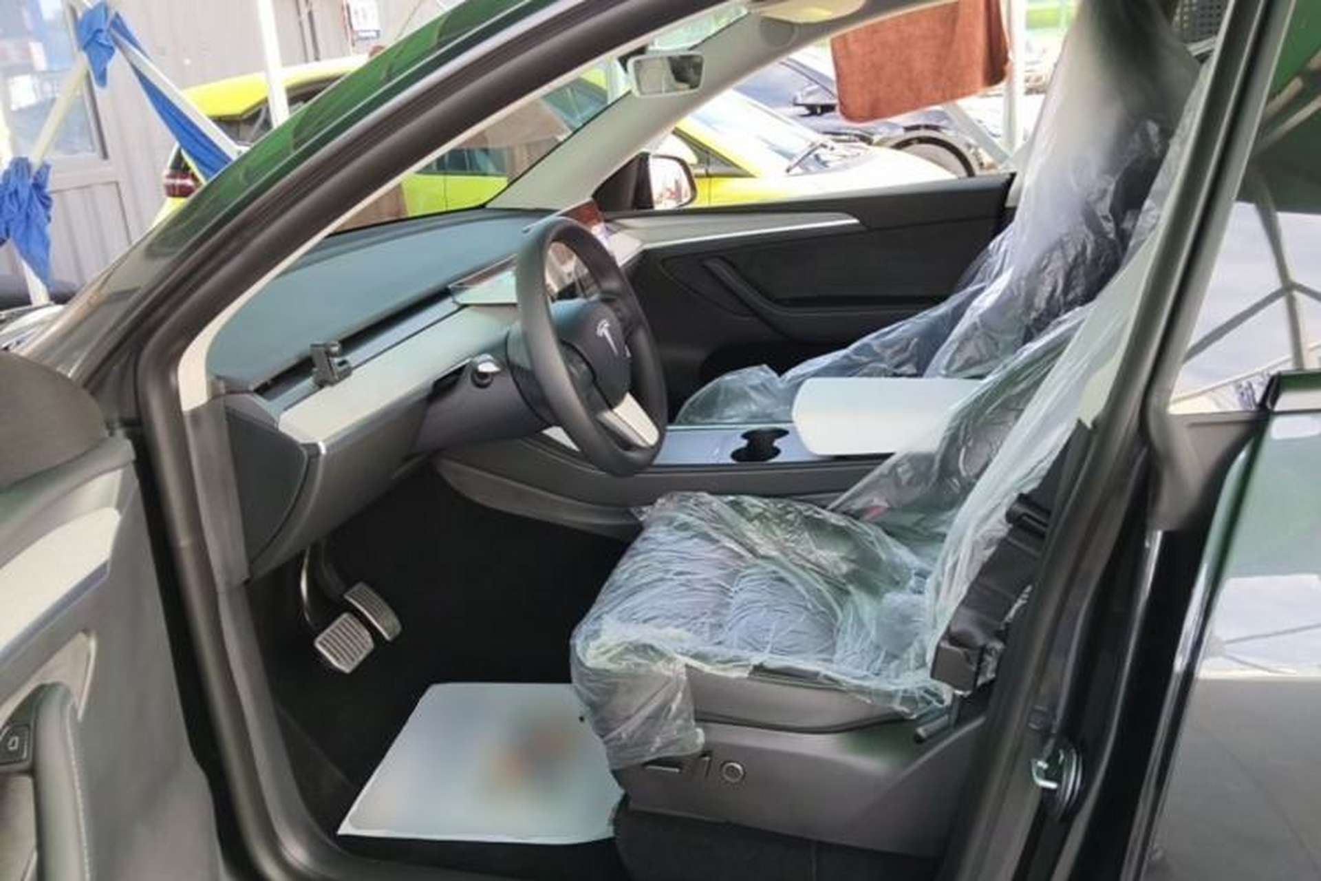 Used Tesla Model Y 2024 Rear-Wheel-Drive Version Left Front Seat