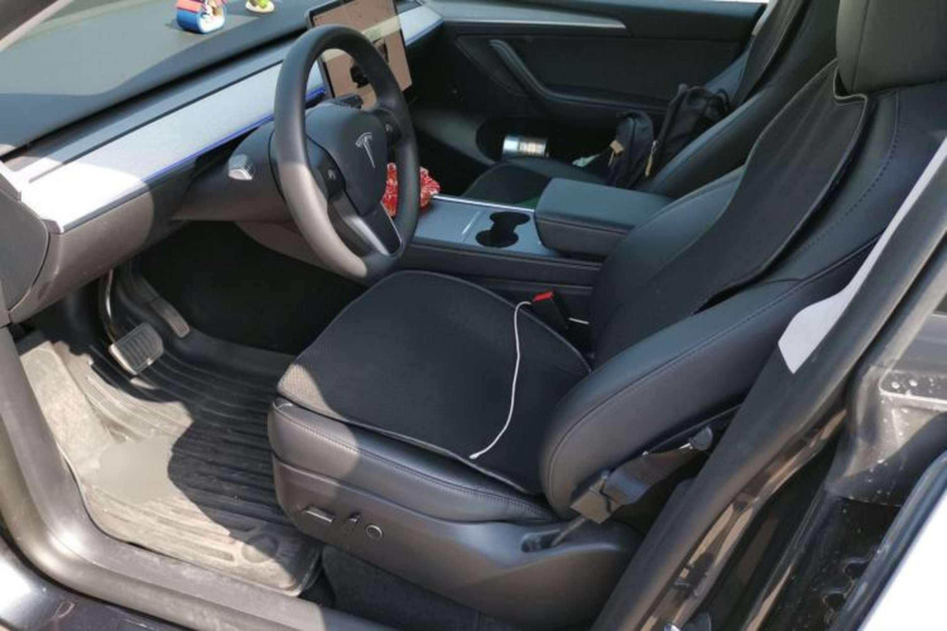 Used Tesla Model Y 2024 Rear-Wheel-Drive Version Left Front Seat