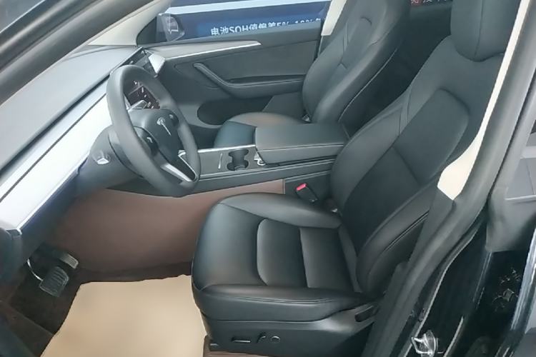 Used Tesla Model Y 2024 Rear-Wheel-Drive Version Left Front Seat
