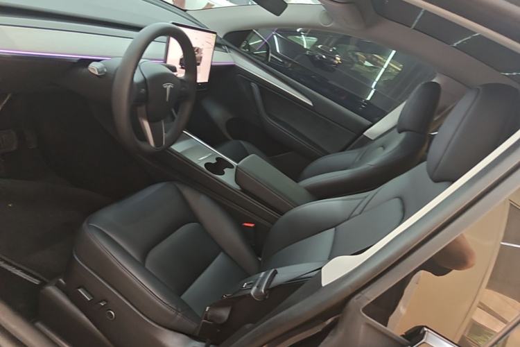 Used Tesla Model Y 2024 Rear-Wheel-Drive Version Left Front Seat