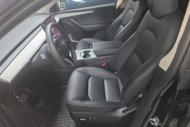Used Tesla Model Y 2024 Rear-Wheel-Drive Version Left Front Seat