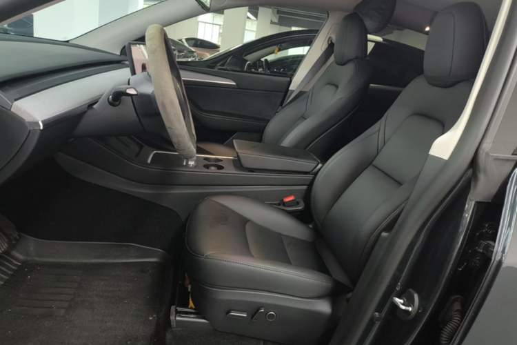 Used Tesla Model Y 2024 Rear-Wheel-Drive Version Left Front Seat
