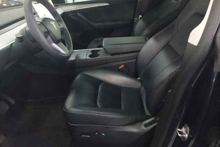 Used Tesla Model Y 2024 Rear-Wheel-Drive Version Left Front Seat
