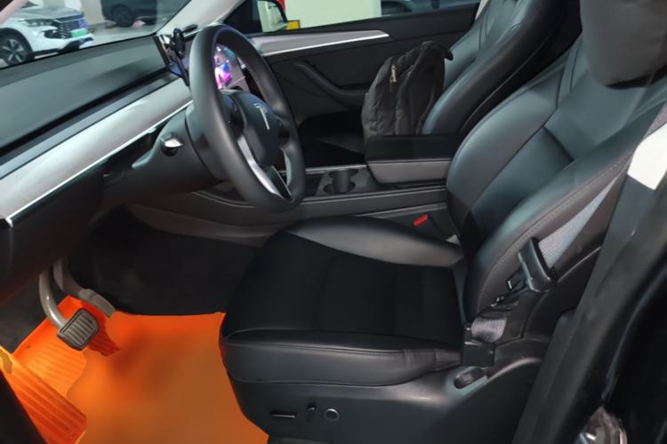 Used Tesla Model Y 2024 Rear-Wheel-Drive Version Left Front Seat