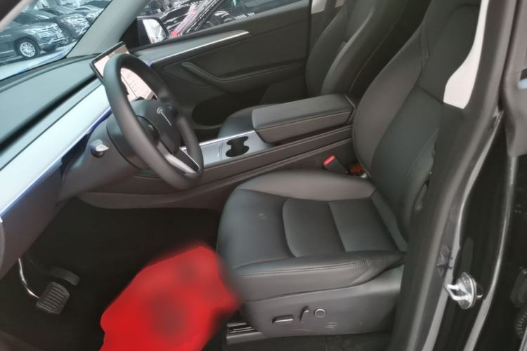 Used Tesla Model Y 2024 Rear-Wheel-Drive Version Left Front Seat