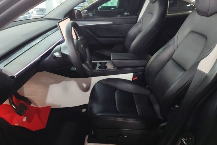 Used Tesla Model Y 2024 Rear-Wheel-Drive Version Left Front Seat