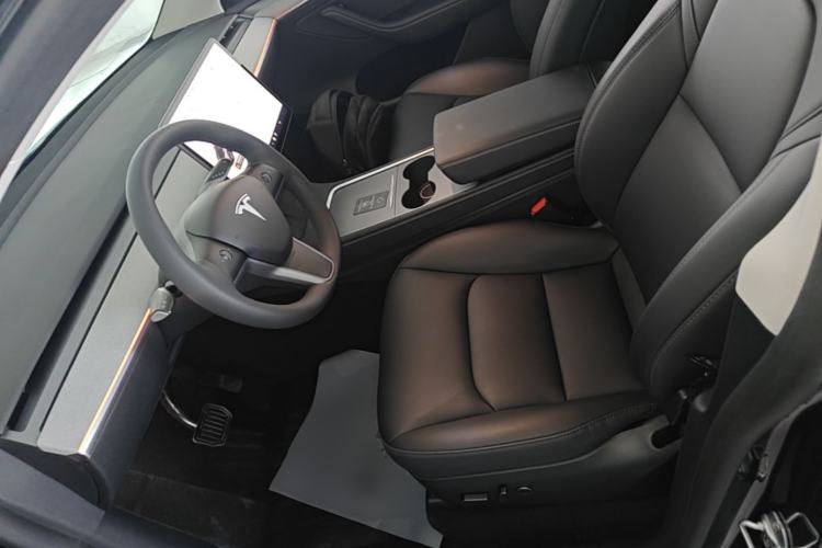 Used Tesla Model Y 2024 Rear-Wheel-Drive Version Left Front Seat